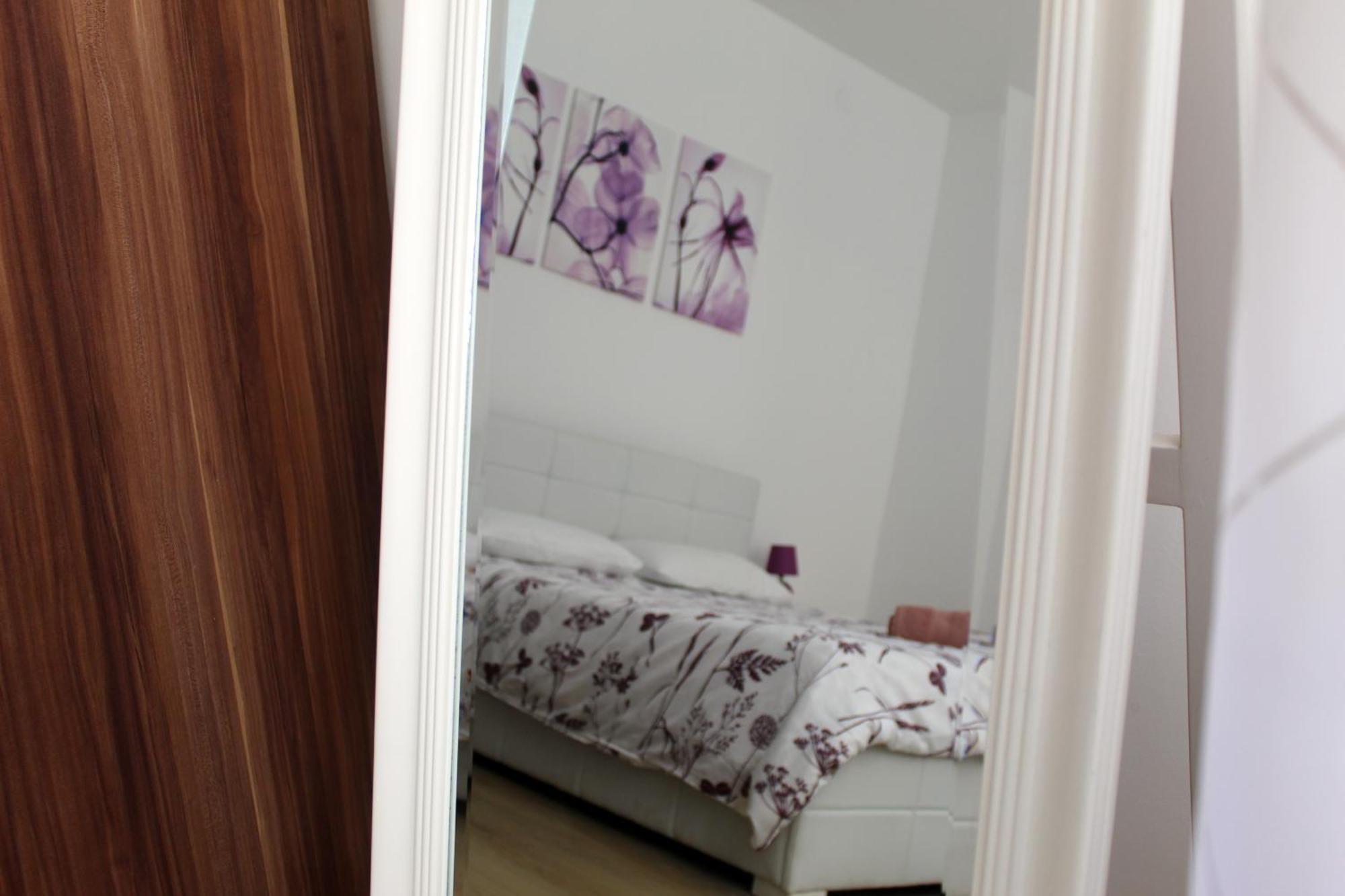 V&V Apartment Пула Екстериор снимка